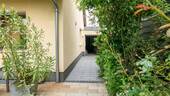 Vorgarten mit Garage - 