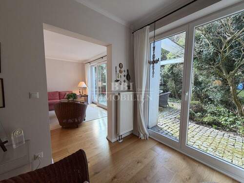 Lesezimmer mit Terrassenzugang - 