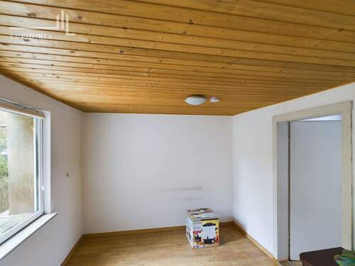 CAM03352G0-PR0039-STILL006 - 