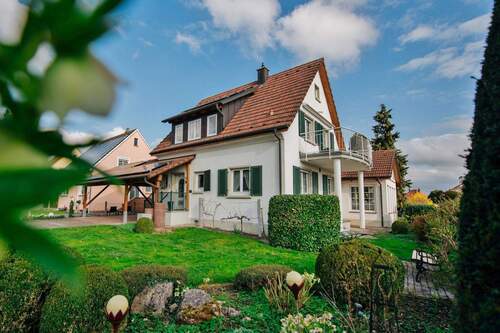 Bild 1 - Reserviert-Schmuckstück in zeitloser Architektur!