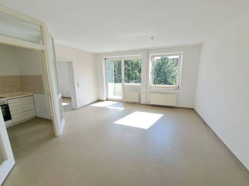 Wohnzimmer - 2 Zimmer Etagenwohnung zur Miete in Bremerhaven