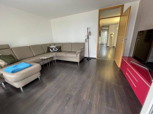 Wohnzimmer mit Zugang auf die... - 
