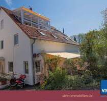 Junge DHH mit ganz besonderem Freisitz und grünem Weitblick! Große Terrasse, Mikro-Garten. - Neu-Anspach Hausen-Arnsbach