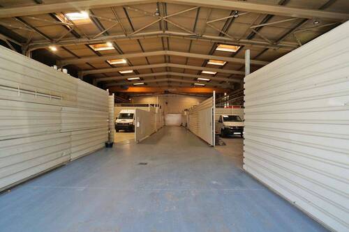 Zugang - Halle zur Miete in Dresden