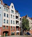 Hausansicht straßenseitig - 2 Zimmer Etagenwohnung zum Kaufen in Halle (Saale)