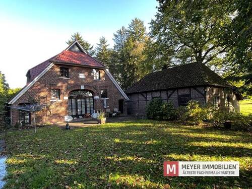 Objektansicht - Resthof mit 4 Wohneinheiten auf 3,8 ha Grünland in idyllischer Lage von Salzendeich (Obj.-Nr.: 6449)