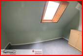 Wohnung: Zimmer im Dachgeschoss - 