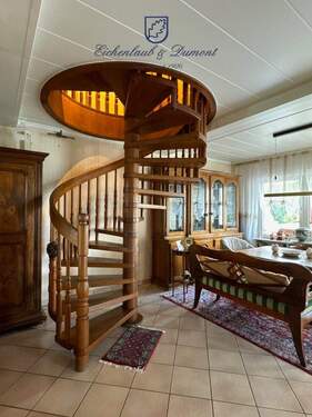 Wendeltreppe zum DG - 