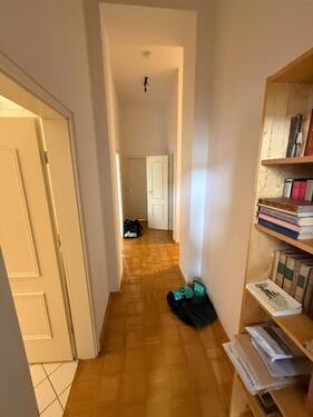 Flur - 2 Zimmer Etagenwohnung in Leipzig
