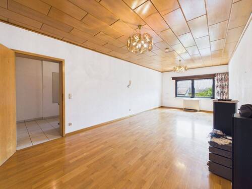 CAM04517G0-PR0025-STILL024.jpg - 