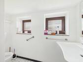 CAM04517G0-PR0025-STILL014.jpg - 