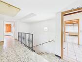 CAM04517G0-PR0025-STILL015.jpg - 