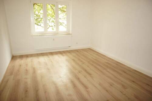 Kinderzimmer - 3 Zimmer Etagenwohnung zur Miete in Chemnitz