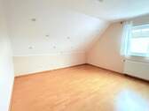 Zimmer I / Dachgeschoss - 