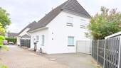 Parkfläche vorm Haus - 4 Zimmer Einfamilienhaus in Eystrup