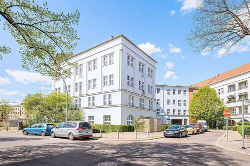CaselerStrasse2-Aussenansicht - 3-Zimmer-Altbauwohnung nah dem Weißensee - Kurzzeitvermietung möglich!