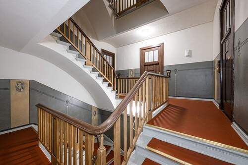 Treppenhaus - 3 Zimmer Etagenwohnung zum Kaufen in Berlin