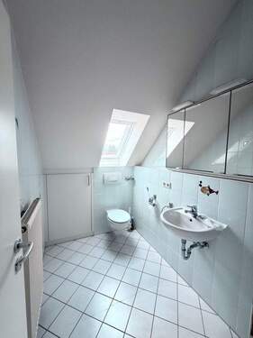 Bad im Dachgeschoss - 