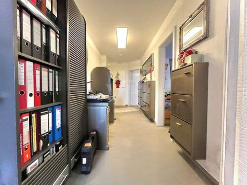 Diele - Etagenwohnung mit 80,70 m&sup2; in Kriftel zum Kaufen