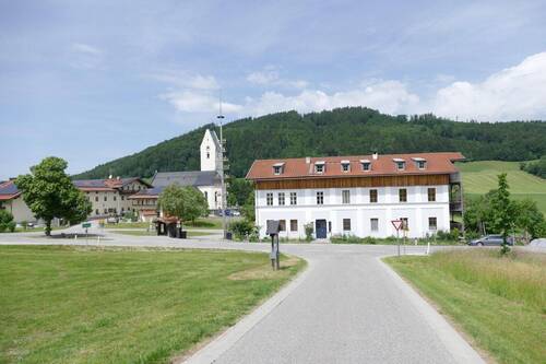 Dorf-Ansicht - Eigentumswohnung am Samerberg - Wohnen inmitten der Natur
