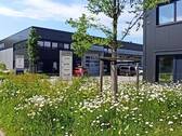 Einfahrt zum Gewerbepark - Halle zur Miete in Krefeld