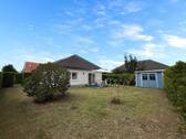 Bungalowansicht - Charmanter Wohnbungalow in ruhiger Lage von Wiek auf Rügen