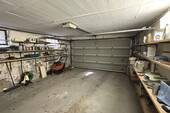 PKW-Garage im Haus - 