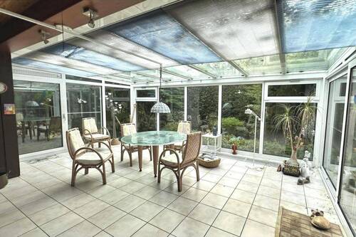 Wintergarten mit Sonnensegel - 