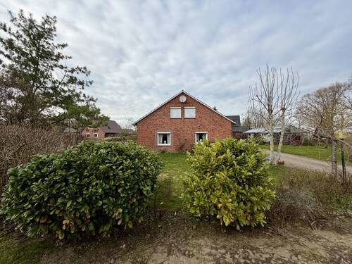 Aussenansicht Straße - 5 Zimmer Einfamilienhaus zum Kaufen in Marne