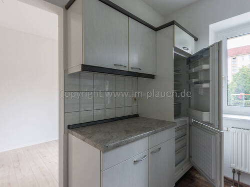 Küche mit EBK - 2 Zimmer Etagenwohnung in Plauen