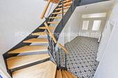 Treppe vom EG zum DG - 