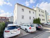 Hausansicht vorne 2 - 1 Zimmer Mehrfamilienhaus, Wohnhaus zum Kaufen in Sindelfingen
