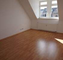 EBK inklusive ! Wohnen im DG- Laminat und großer Balkon ! - Chemnitz Hilbersdorf