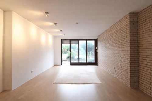 Wohn- und Esszimmer - 3 Zimmer Reihenmittelhaus zum Kaufen in Kassel