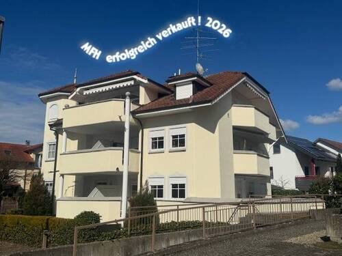 verkauft Bild - Luxuriöse DG-Wohnung mit ein bisschen Seeblick in Oberuhldingen !