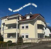 Luxuriöse DG-Wohnung mit ein bisschen Seeblick in Oberuhldingen !