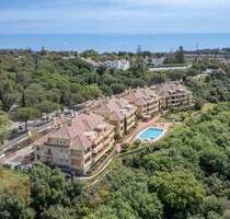 Elegante Wohnung in exklusiver Lage Sotogrande Alto mit Panorama, 3 Schlafzimmern, Pool und Golfnähe