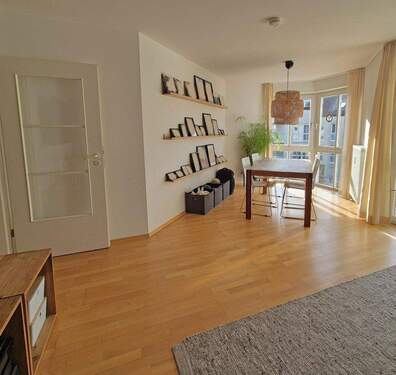 Wohnzimmer Essbereich - 3 Zimmer Etagenwohnung in München