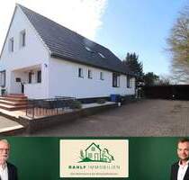 Einfamilienhaus mit Einliegerwohnung auf großem Grundstück - Groß Niendorf