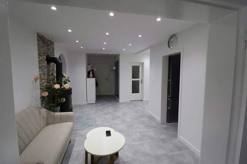 Flur Erdgeschoss 3.jpeg - 7 Zimmer Einfamilienhaus in Groß Niendorf