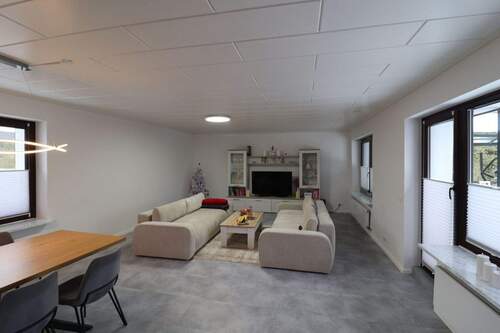 Wohnzimmer Erdgeschoss.JPG - Einfamilienhaus mit 215,00 m&sup2; in Groß Niendorf zum Kaufen