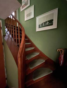 Treppenaufgang ins Dachgeschoss - 