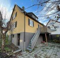 Charmantes Einfamilienhaus mit Balkon in Stuttgart-Degerloch