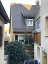 Zugang zum Gebäude 1A - 4 Zimmer Einfamilienhaus zum Kaufen in Stuttgart