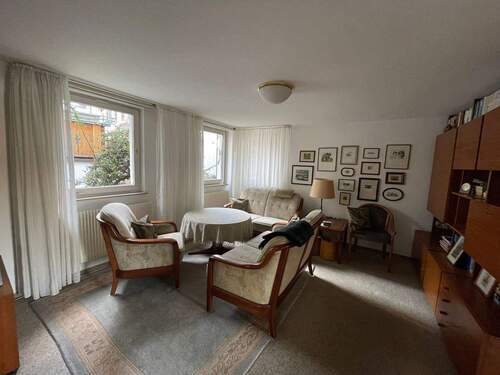 Wohnzimmer - 4 Zimmer Einfamilienhaus in Stuttgart