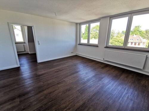 Bild 1 - ** 695 € warm ** Highlight Altstadt Dom- & Schleiblick Hafen - 2-Zi-DG.Whg im Neubau-DG