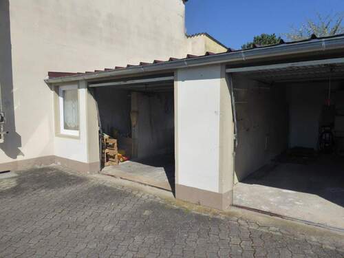 Bild3 - 6 Zimmer Mehrfamilienhaus, Wohnhaus in Neustadt/Aisch