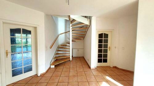cb0d6bf2-b5a3-4cbc-939b-a3bc39ab1182.jpg - 