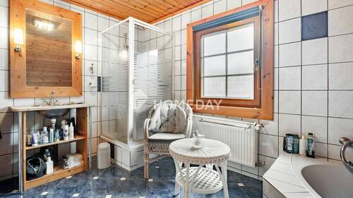 1. OG Badezimmer 2 - 