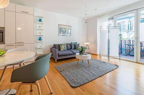 Wohnen - 2 Zimmer Etagenwohnung zur Miete in Frankfurt am Main